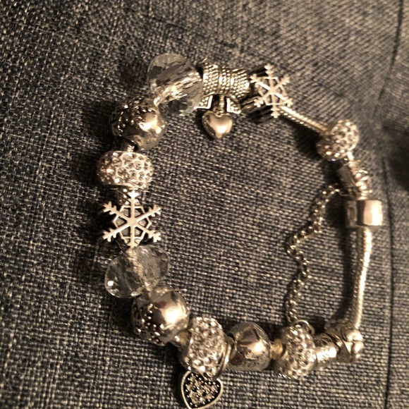 Charm bracelet - Picture 3 of 3